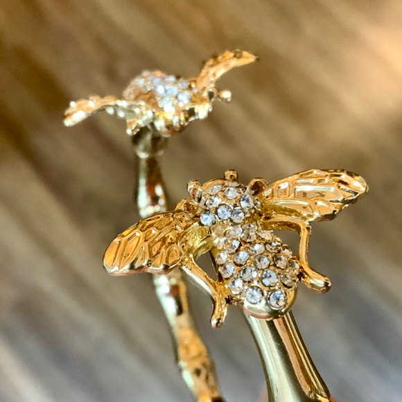 Lilly Pulitzer Bracelet NWT Sparkling BUMBLE BEE GOLD CRYSTAL ⭐️Bamboo HINGE - Picture 10 of 14